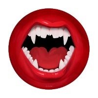 Assiettes à motifs de crocs vampiriques de 17 cm - 6 unités