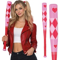 Batte de 73 cm à motifs coeurs - style vilaine