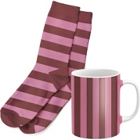 Coffret mug et chaussettes à rayures bordeaux